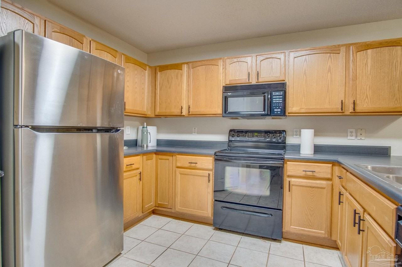 2745 Monroe St - Photo 7 of 23