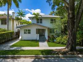 featured image of 120 Ne 44th St