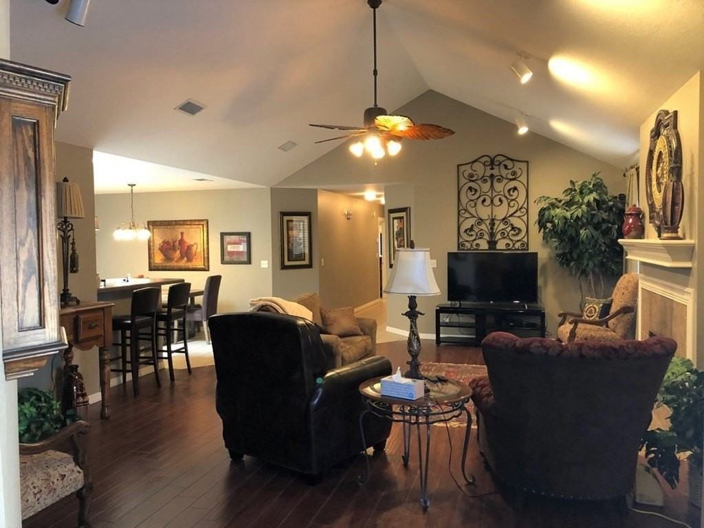 3512 Shell Ave - Photo 3 of 20