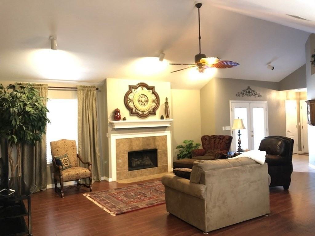 3512 Shell Ave - Photo 5 of 20