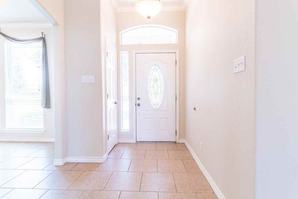 4906 Quartz Ln - Photo 2 of 26