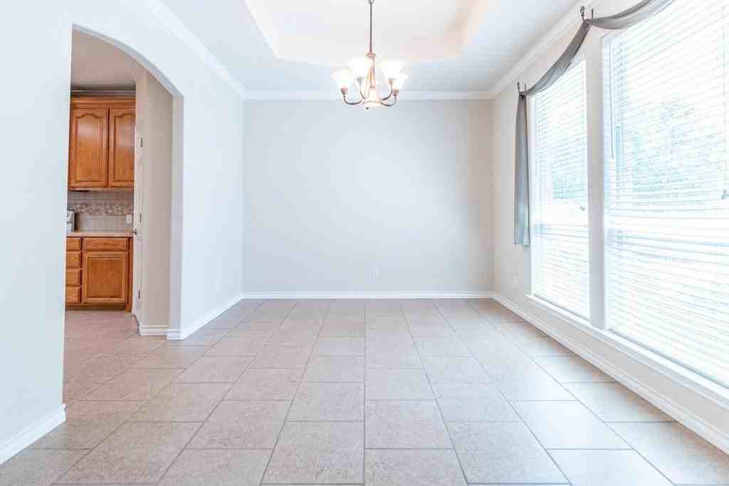 4906 Quartz Ln - Photo 3 of 26