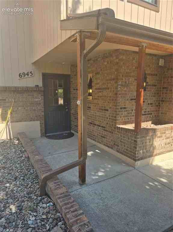6945 Mikado Ln - Photo 4 of 49
