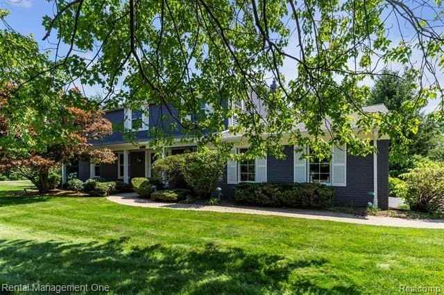 3015 High Pointe Ct