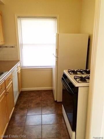 3503 Ravena Ave - Photo 5 of 9