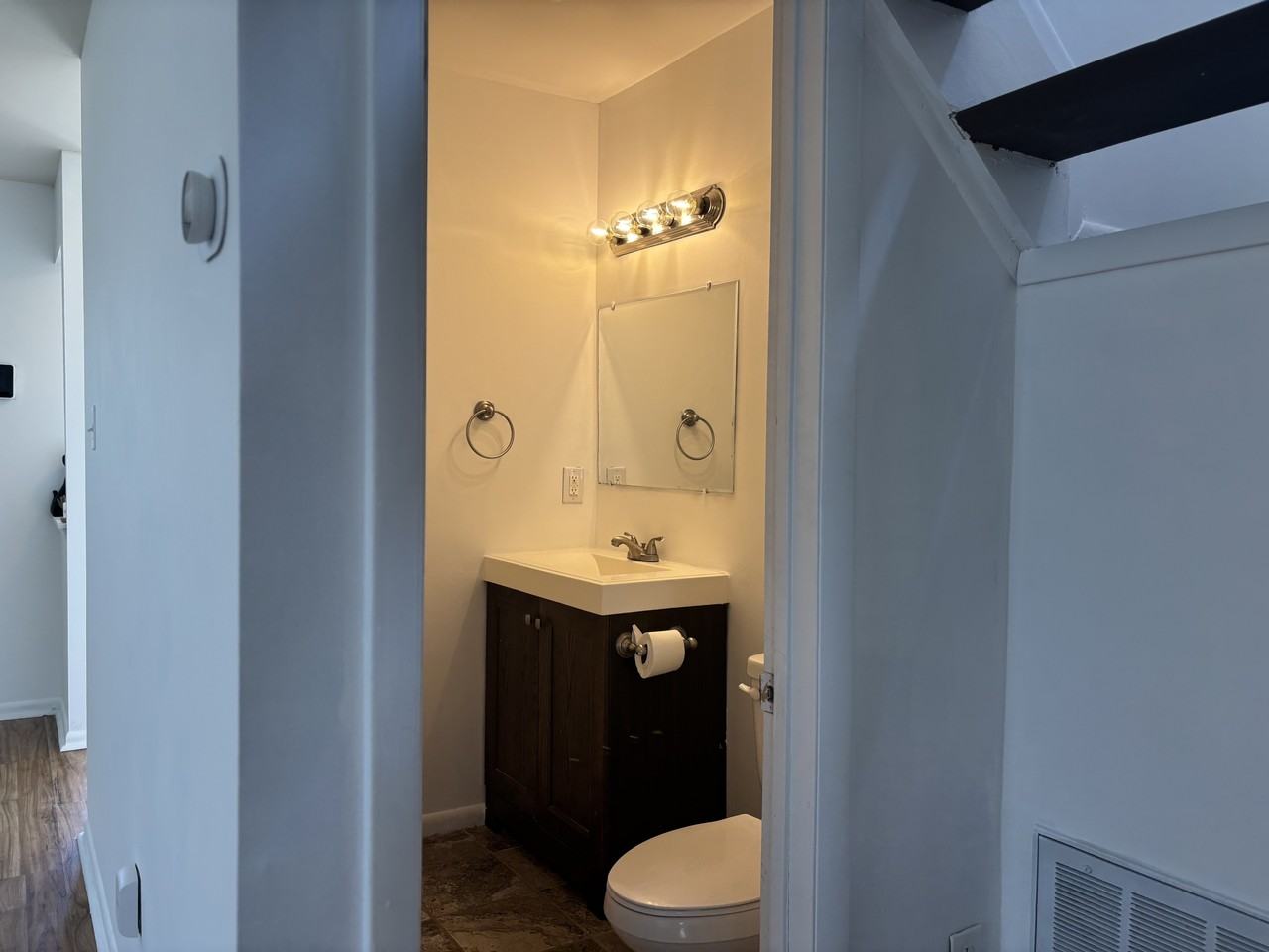 1372 Riverside Dr #1 - Photo 5 of 19