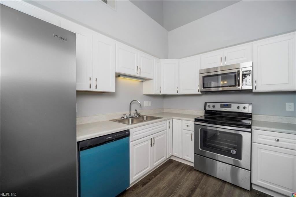 5638 Trafalgar Arch - Photo 5 of 14