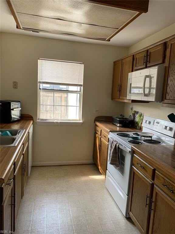 4524 Genoa Cir - Photo 5 of 21