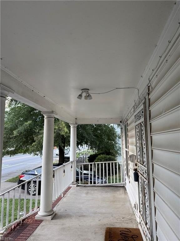 1024 S Main St - Photo 2 of 25