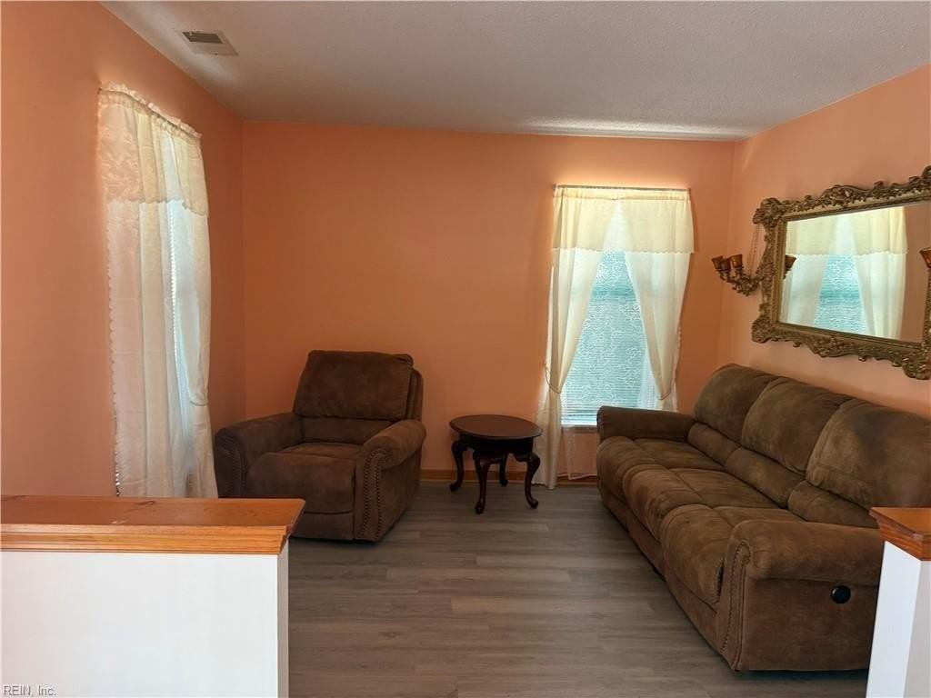 1024 S Main St - Photo 7 of 25