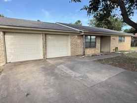 3118 Bluebonnet Ln - Photo 1 of 1