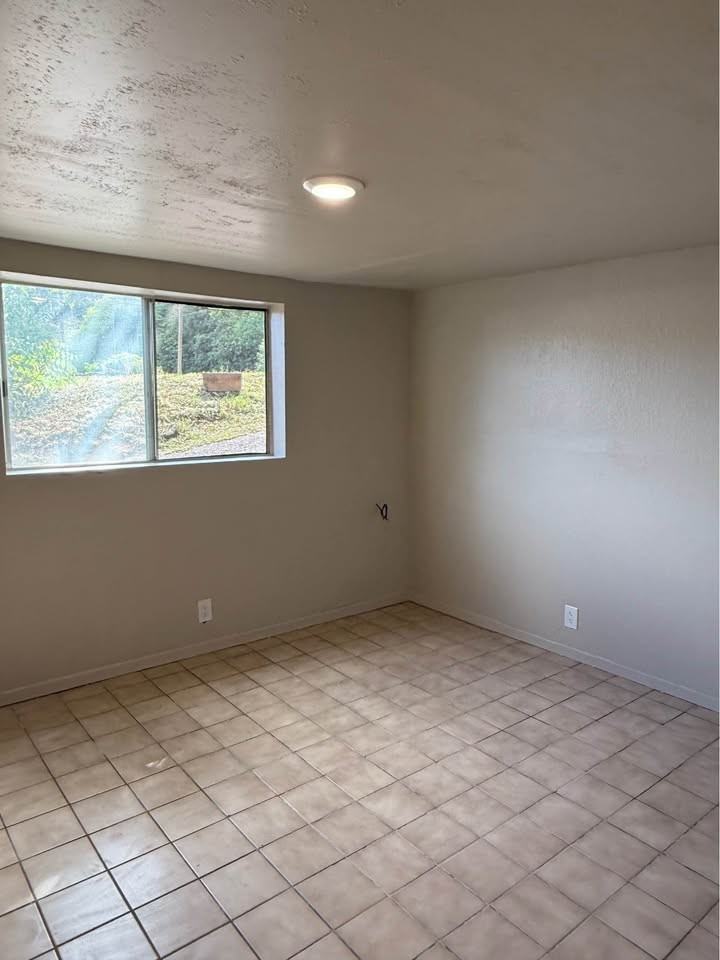 4560 Menehune Rd #B - Photo 5 of 6