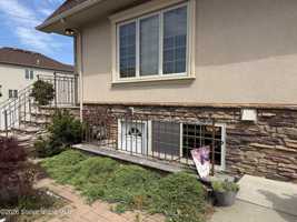 featured image of 97 Crabtree Ave