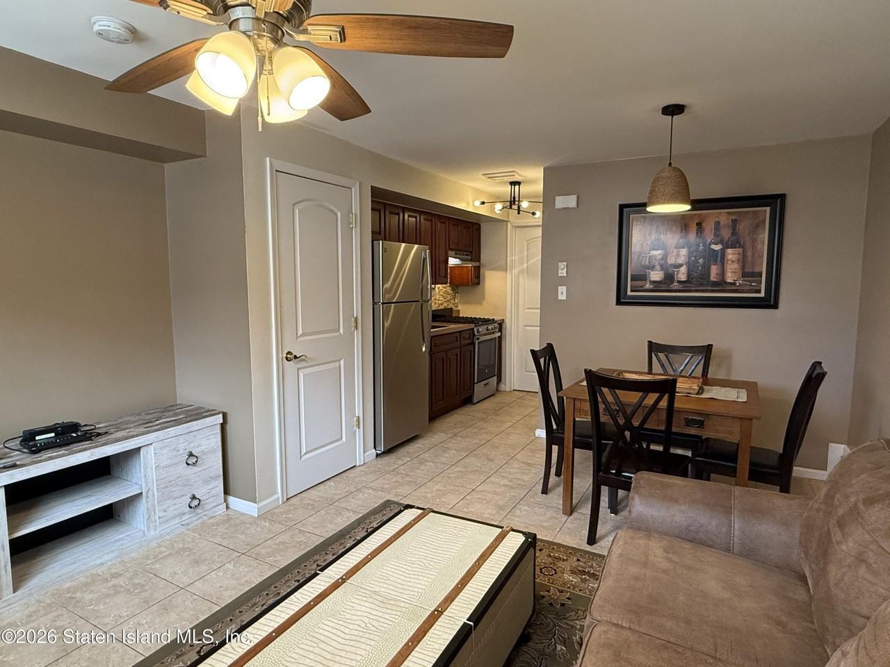 97 Crabtree Ave - Photo 3 of 10