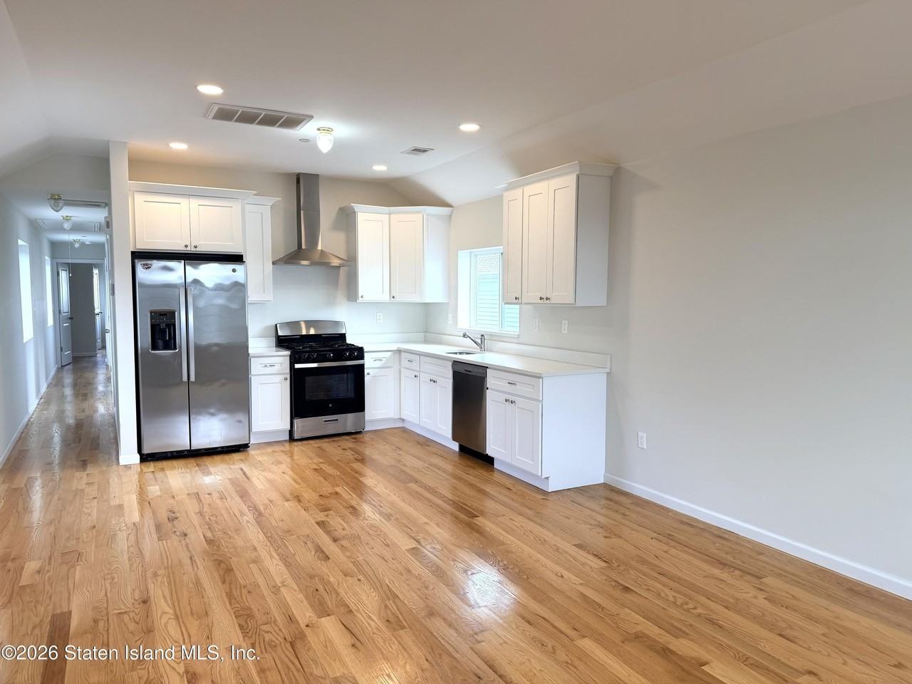 149 Vedder Ave #2FL - Photo 3 of 7