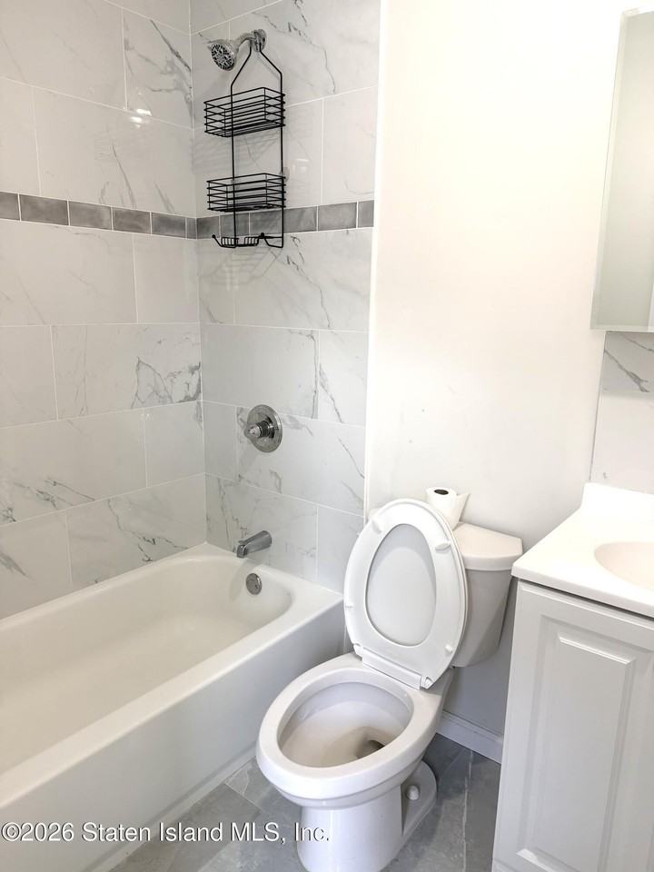 149 Vedder Ave #2FL - Photo 6 of 7