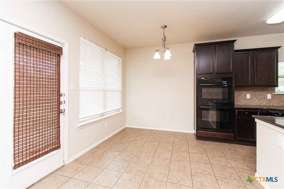 6509 Creek Land Rd - Photo 5 of 32