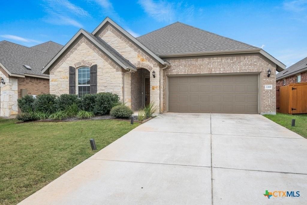 2269 Kiskadee Dr - Photo 2 of 23