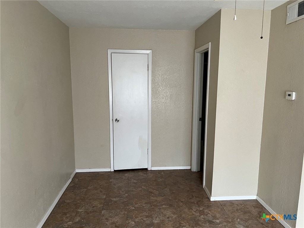 3804 Trimmier Rd #6 - Photo 5 of 7