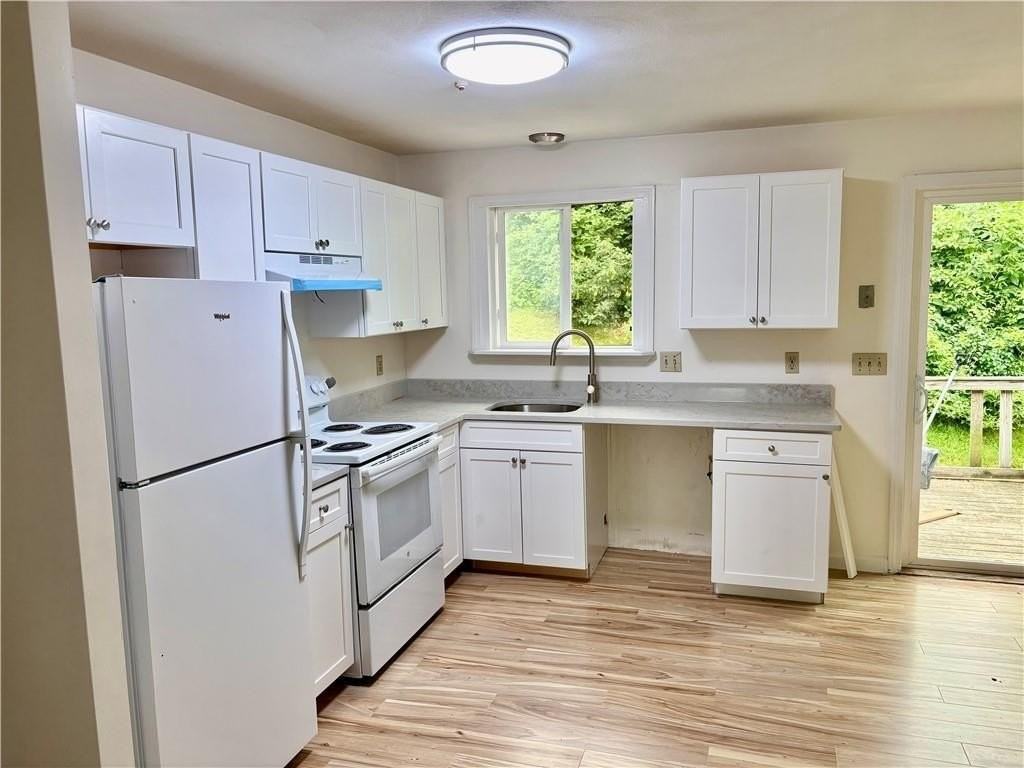 222 Eldridge St - Photo 2 of 6