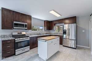 featured image of 730 N Robles Rd