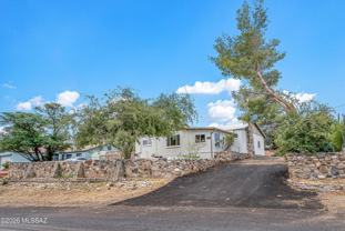 730 N Robles Rd - Photo 1 of 1