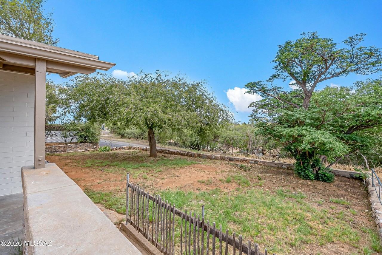 730 N Robles Rd - Photo 6 of 28