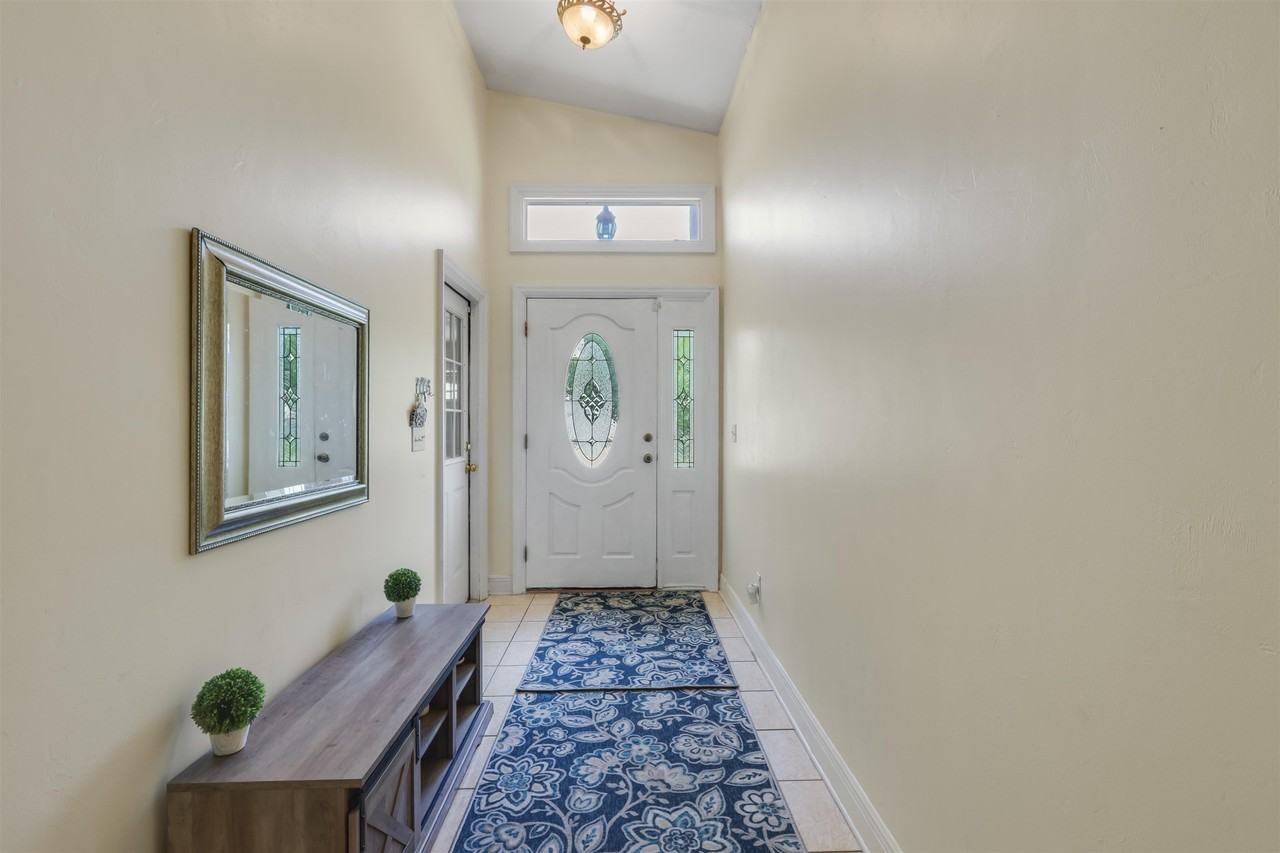 1583 Applewood Way - Photo 7 of 42