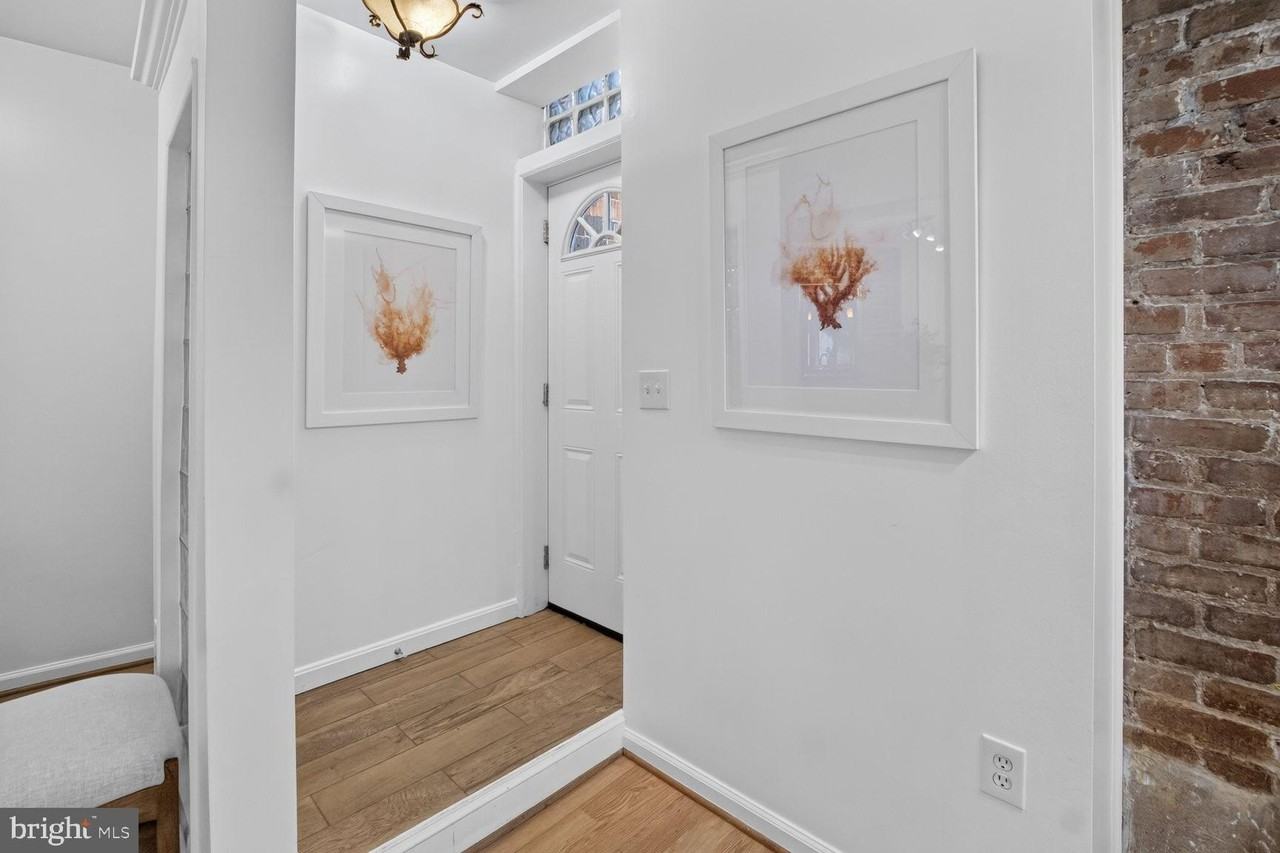 768 Quebec Pl Nw #B - Photo 4 of 17