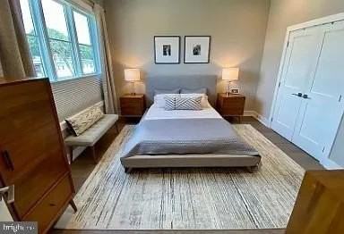 225 20th St Ne #4 - Photo 4 of 6