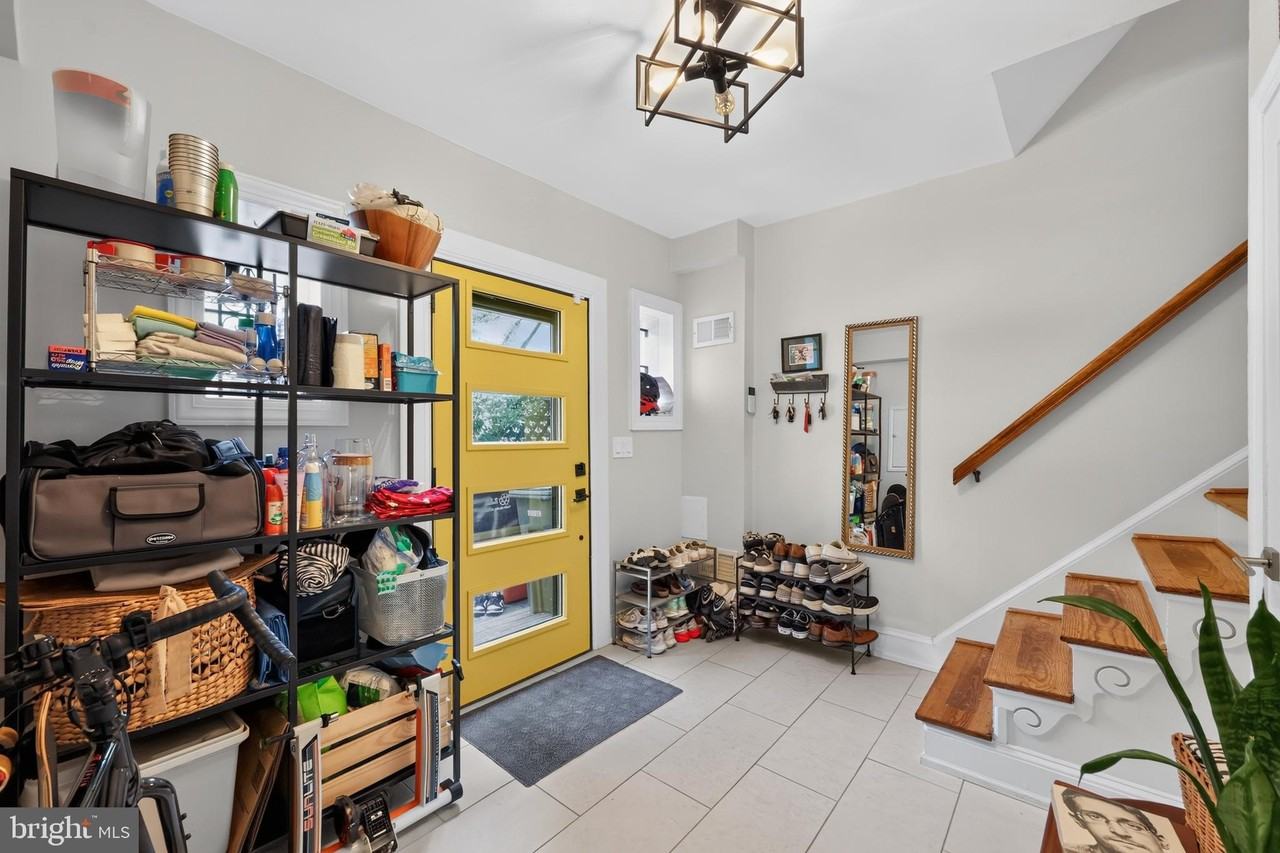 715 A St Ne - Photo 2 of 23