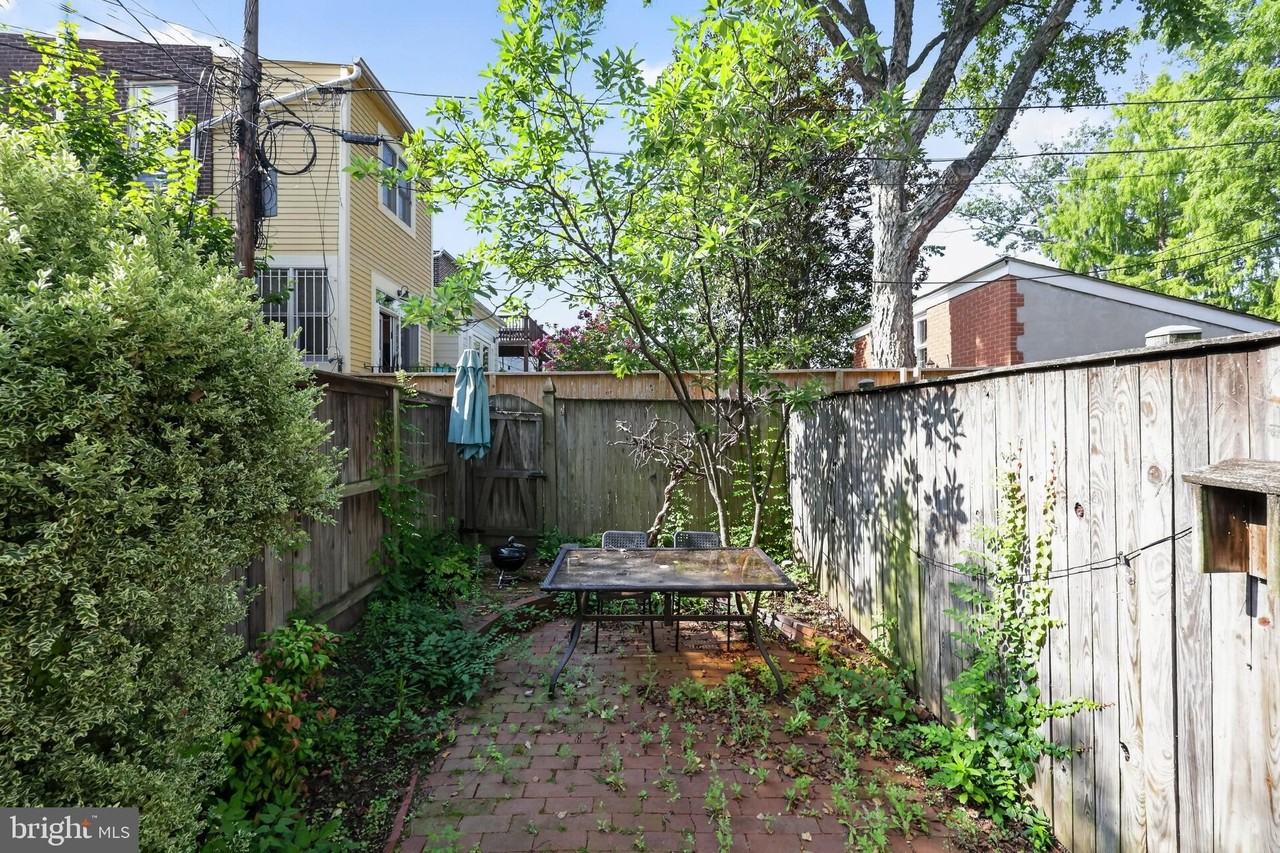 715 A St Ne - Photo 6 of 23