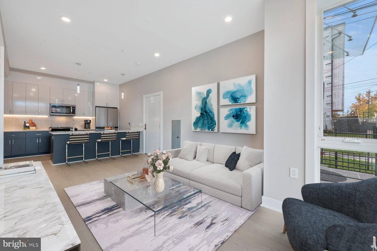 406 Kennedy St Nw #404 - Photo 5 of 19