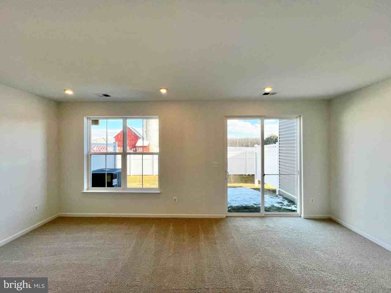 357 Andrew Ct - Photo 3 of 50