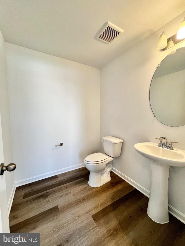 357 Andrew Ct - Photo 4 of 50