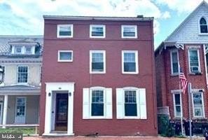 featured image of 302 Decatur St #2