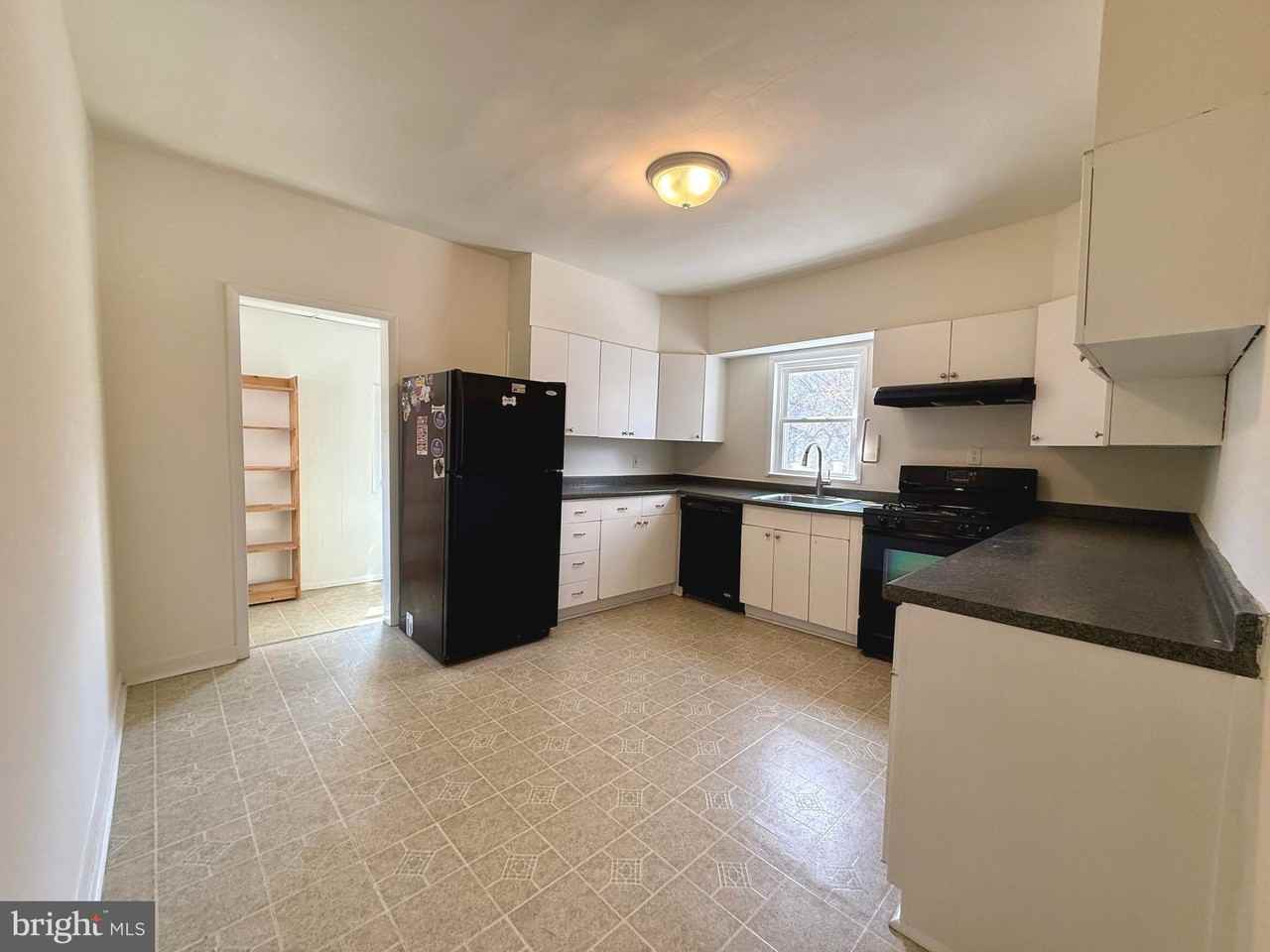3632 Ash St - Photo 6 of 24