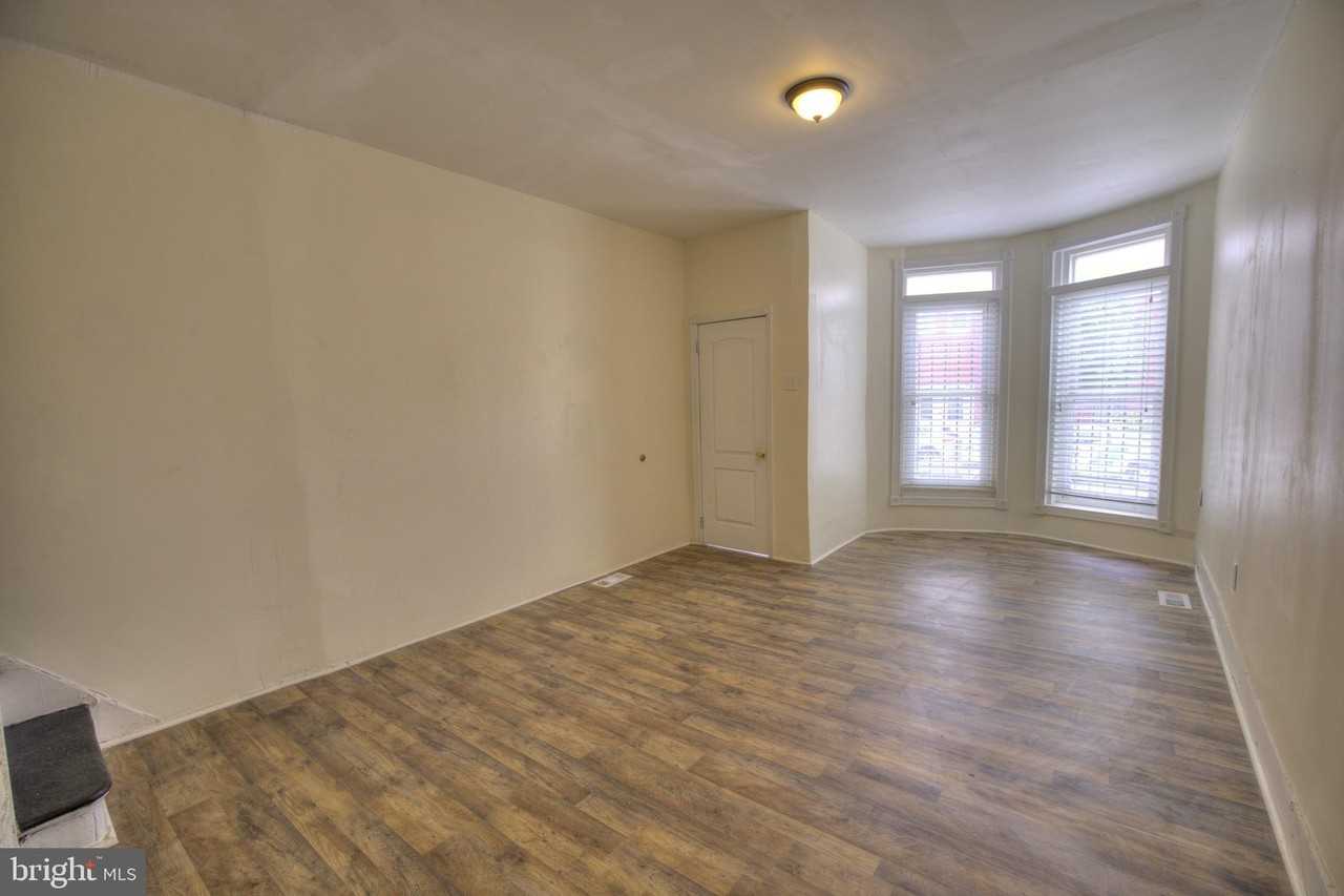 2540 Greenmount Ave - Photo 2 of 13