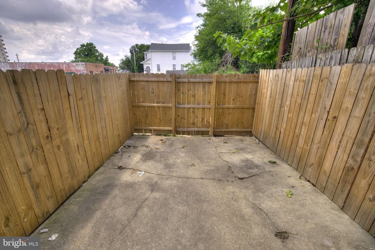 2540 Greenmount Ave - Photo 7 of 13