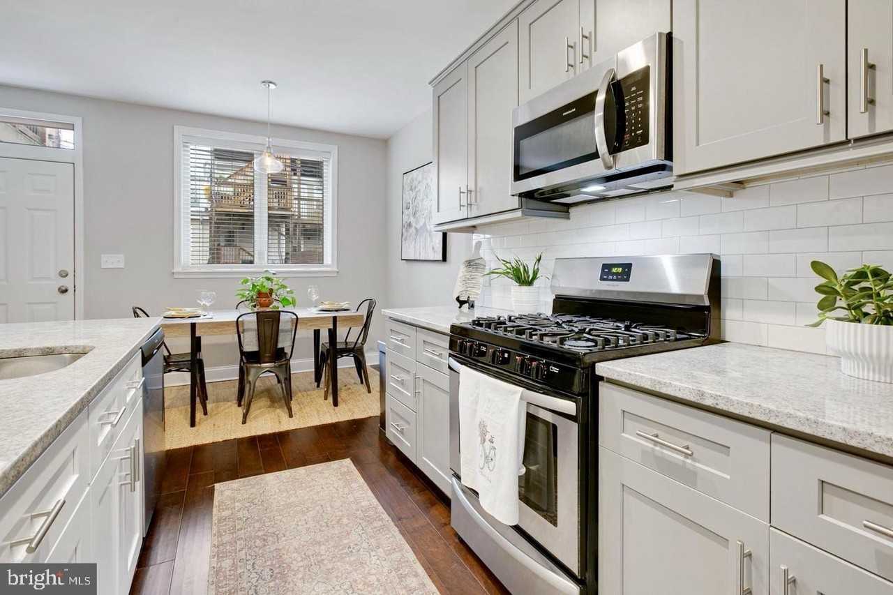 413 S East Ave - Photo 7 of 24