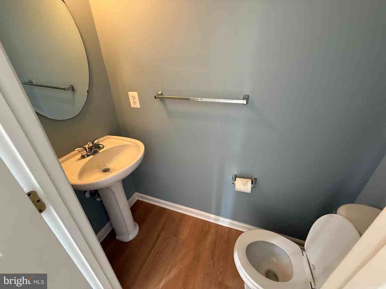 7123 Maiden Point Pl - Photo 4 of 23