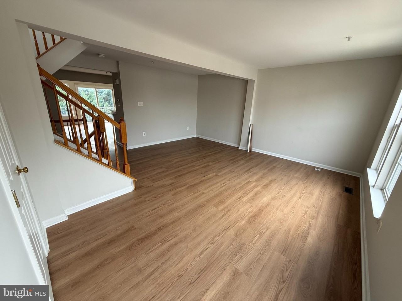 7123 Maiden Point Pl - Photo 5 of 23