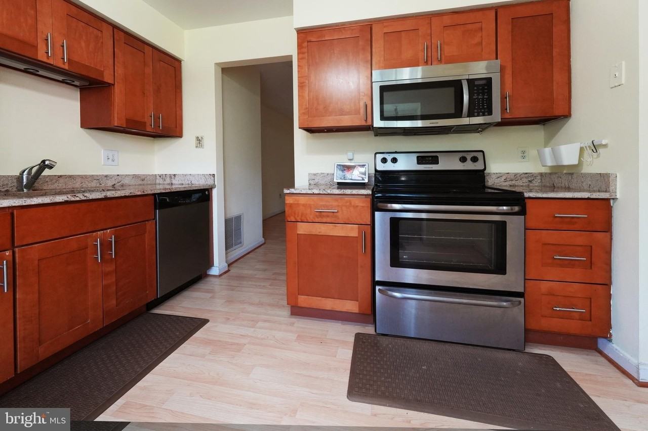 18819 Birdseye Dr - Photo 6 of 50