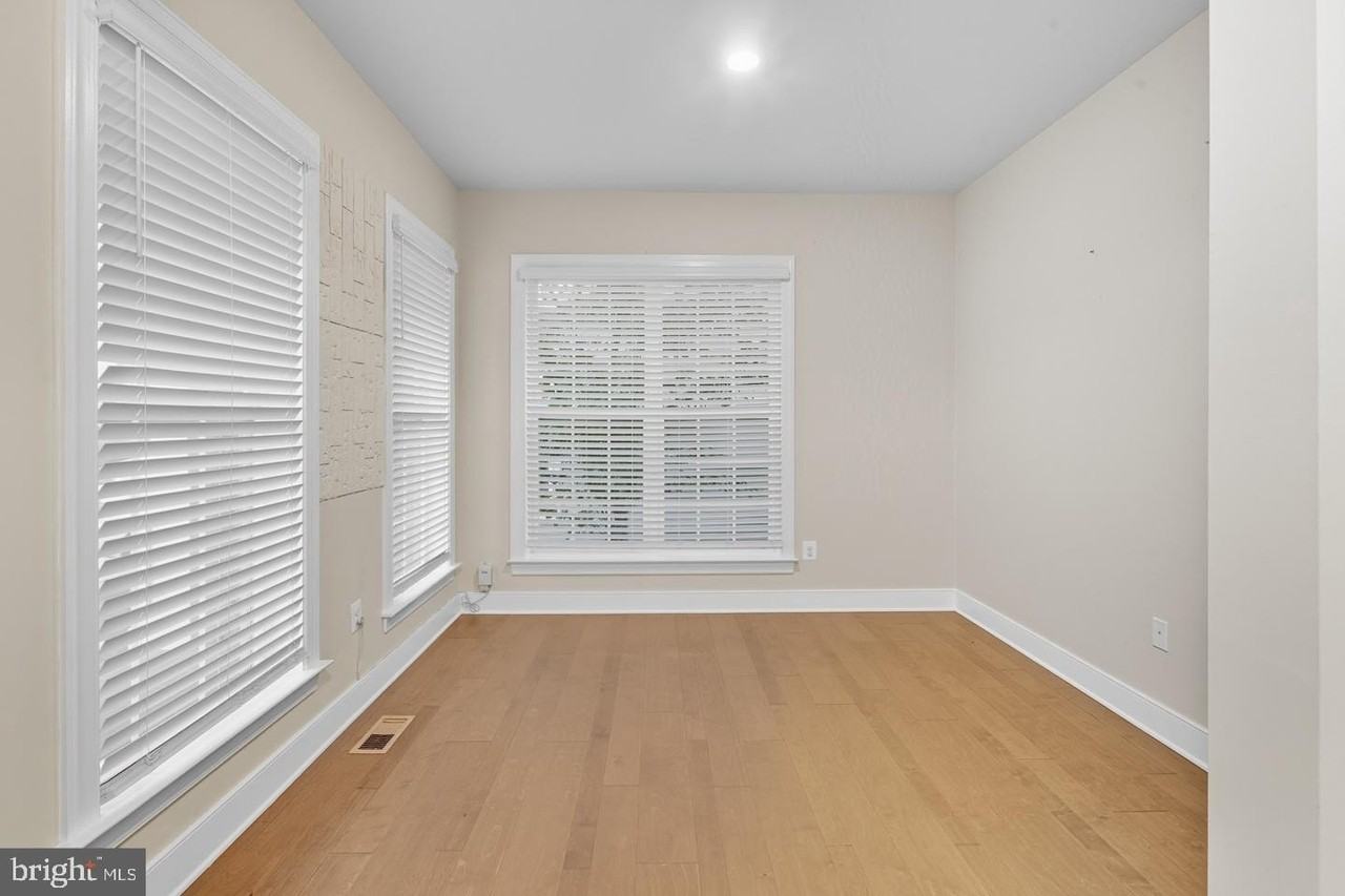 12912 Brickyard Blvd - Photo 6 of 13