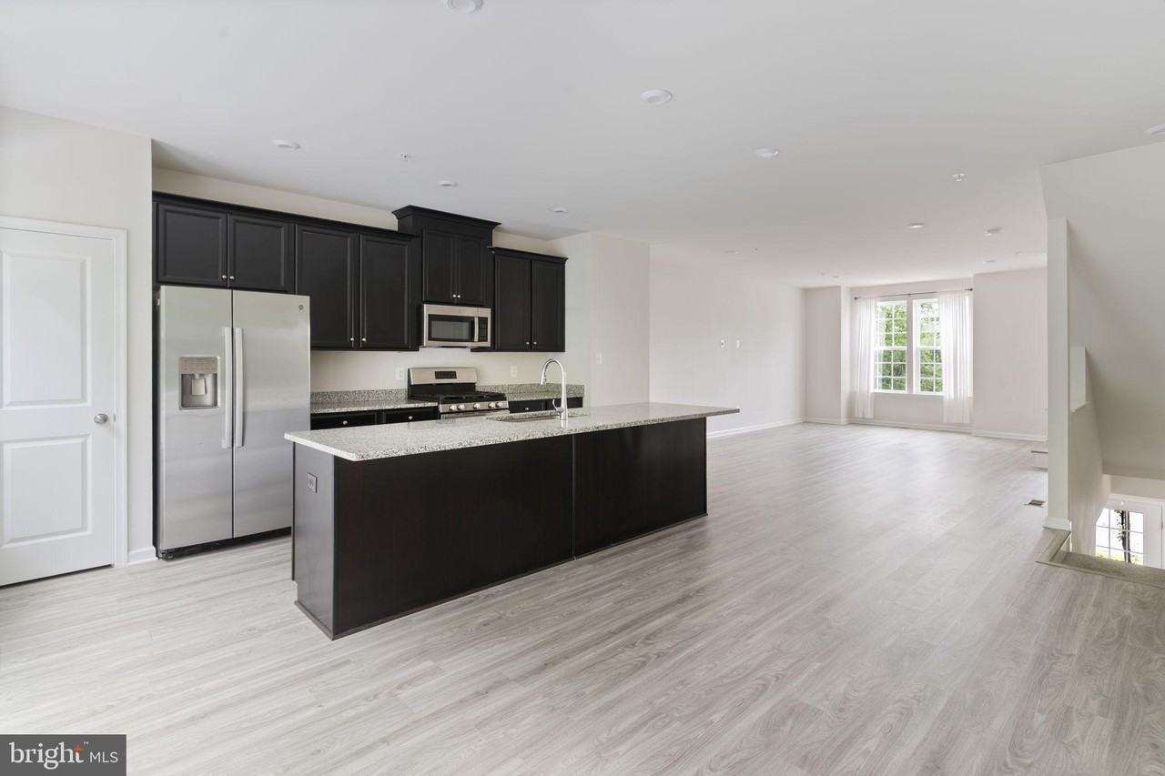 44088 Eucalyptus Way - Photo 2 of 17
