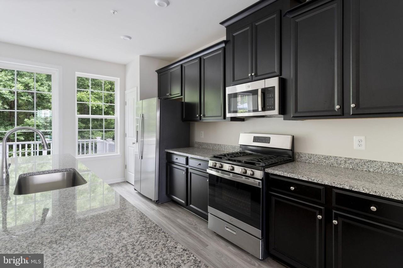 44088 Eucalyptus Way - Photo 3 of 17