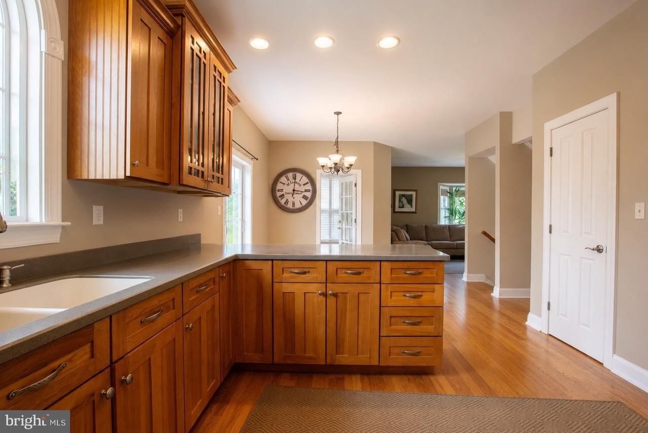 13624 Creek View Dr - Photo 5 of 10