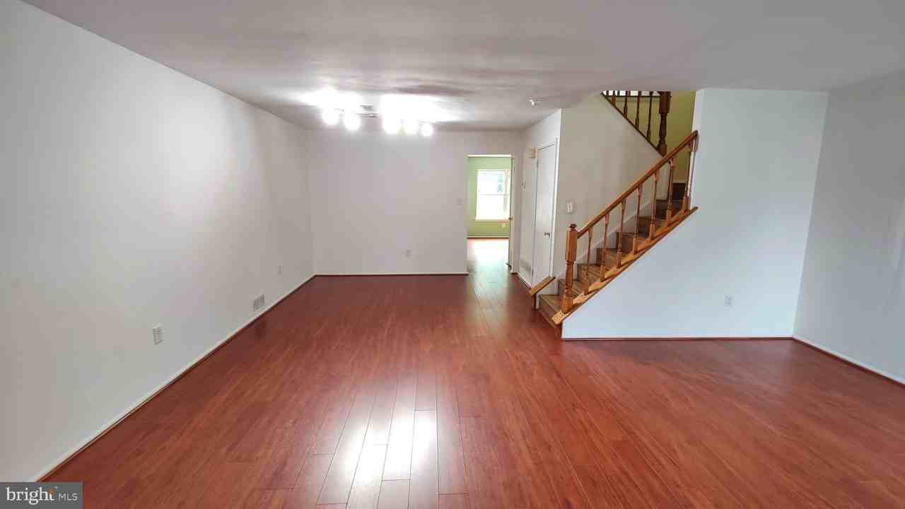 166 Winstead Dr - Photo 2 of 16