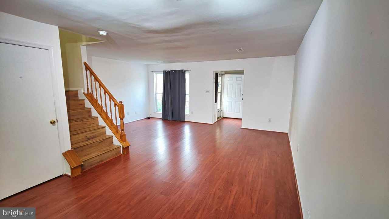 166 Winstead Dr - Photo 4 of 16