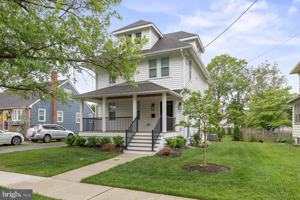featured image of 94 Geneva Ave